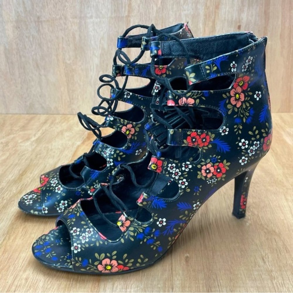 NINE West Womens Briago Floral Black Heels Size 9.5” Lace Up
